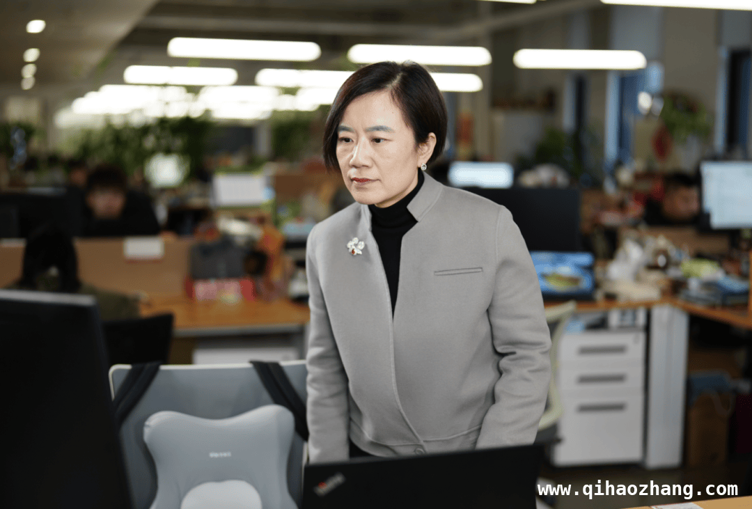 网易李黎获全国三八红旗手，她的故事太精彩！，巾帼榜样李黎：互联网界的闪耀之星