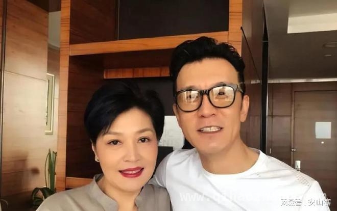 纽约异乡，哈文母女用爱延续与李咏的温暖时光 哈文法图麦纽约岁月：从悲痛到新生