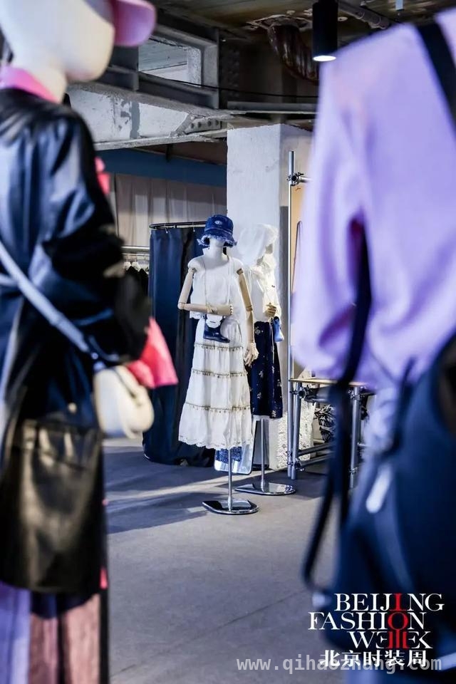 AW2025时尚北京展：传统文化与时尚潮流的华丽碰撞 探秘AW2025时尚北京展：非遗焕新，时尚突围
