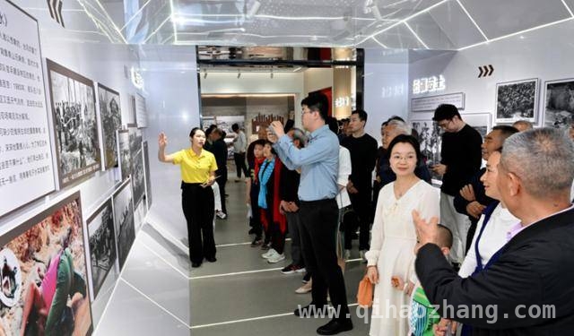 深圳“百人讲师团”助力，红色基因传承活动成效显著 深圳“学习英模精神”活动：让红色基因在新时代绽放光彩