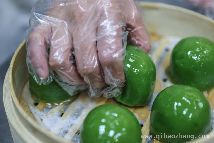 清明未至，功德林青团已用多元口味“圈粉”