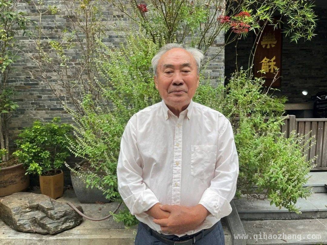 送别严俊君：一代体育名记的光辉岁月就此定格，〈足球〉报之父严俊君离世，留下的是中国体育新闻的辉煌篇章