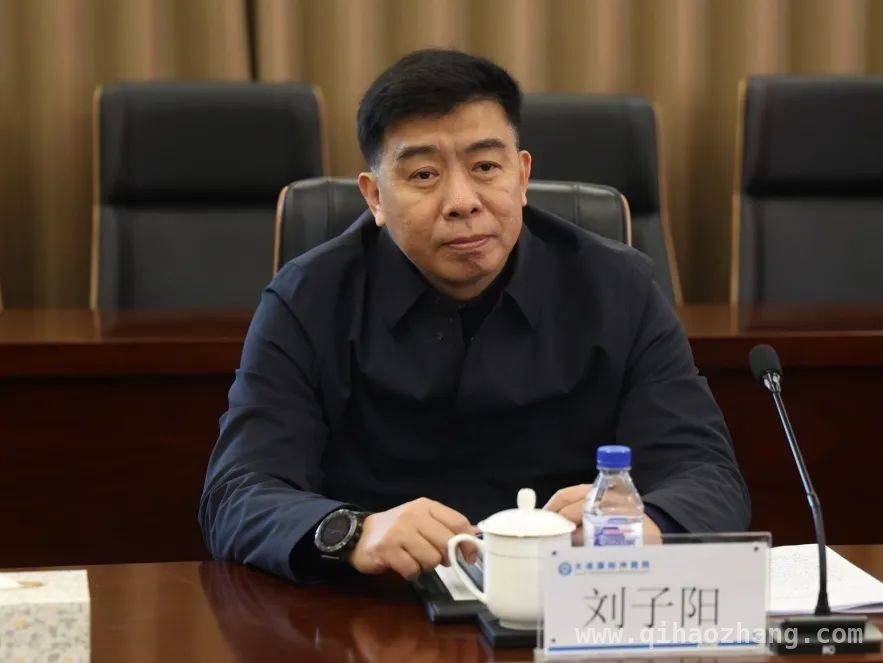 大连法学会专职副会长点赞某院改革成果，合作前景可期，大连法学会携手某院，开启法治服务合作新篇章