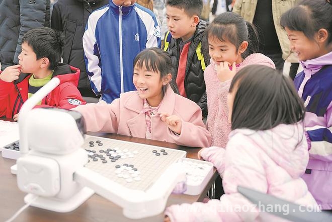 成都新川之心机器人公园：产业聚集与未来社区的双重惊喜，3月22日，成都机器人公园登场，引领人工智能新潮流