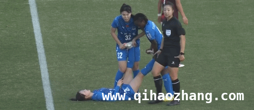 浦和红钻女足对阵武汉车谷江大女足，1/4决赛火花四溅，亚足联女足1/4决赛：浦和红钻与武汉车谷江大激战至加时