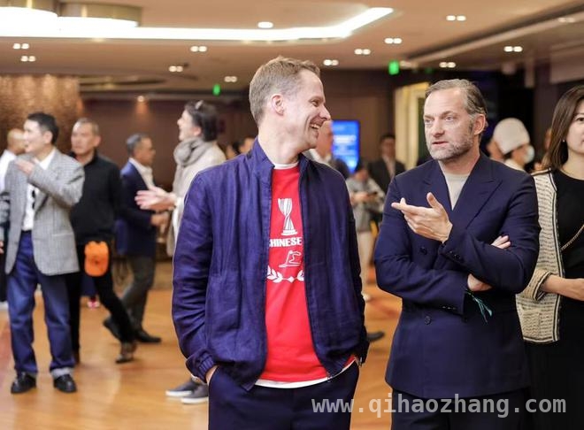 相聚“北外滩之夜”，外资企业高管见证上海蓬勃发展，感受上海活力，“北外滩之夜”吸引外资企业高管目光