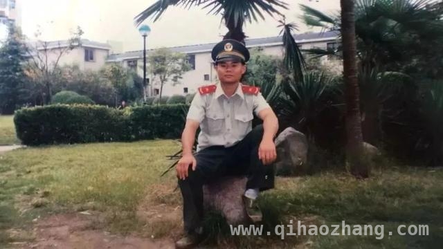 烧伤快递员黄凯辉：在平凡岗位绽放非凡光彩