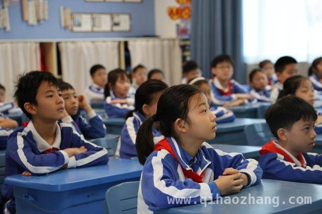 深圳海岸小学思政第一课，激励少年科技报国 思政第一课照亮海岸小学学子强国之路