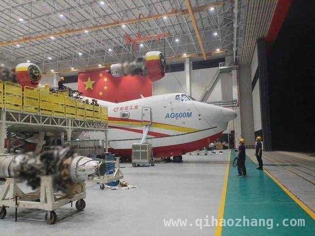 汗水与智慧：李晓平助力AG600“鲲龙”翱翔天际