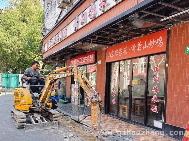 3月21日：斜土街道高效疏通污水管道，还居民舒心生活
