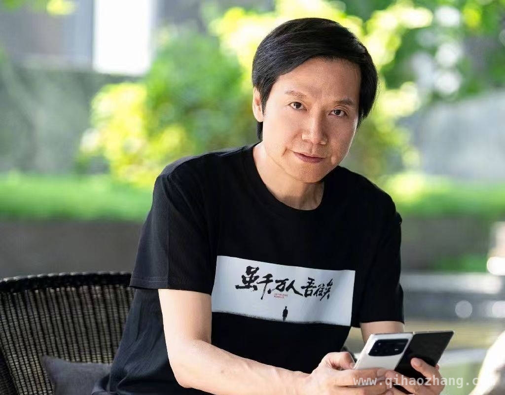 雷军持股比例微降，小米大规模筹资会让他身家缩水吗？，4年配售价翻倍，小米此次筹资能否助力其再攀高峰？