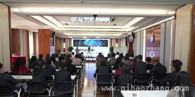 青岛职工AI培训：工作创业带娃一站式提升 青岛工人文化宫AI培训：开启工作、创业、带娃新境界