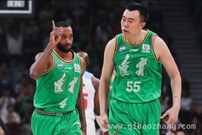 韩德君张镇麟弗格伤缺，辽宁男篮季后赛前景堪忧 伤兵满营！辽宁男篮冲击四强之路荆棘密布