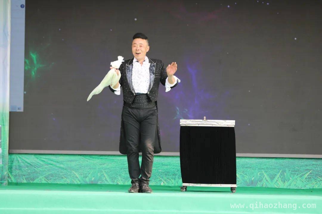 三月西湖：健康文化盛会与文艺视听盛宴同行，春日西湖畔，文艺演出为旅游大会添彩