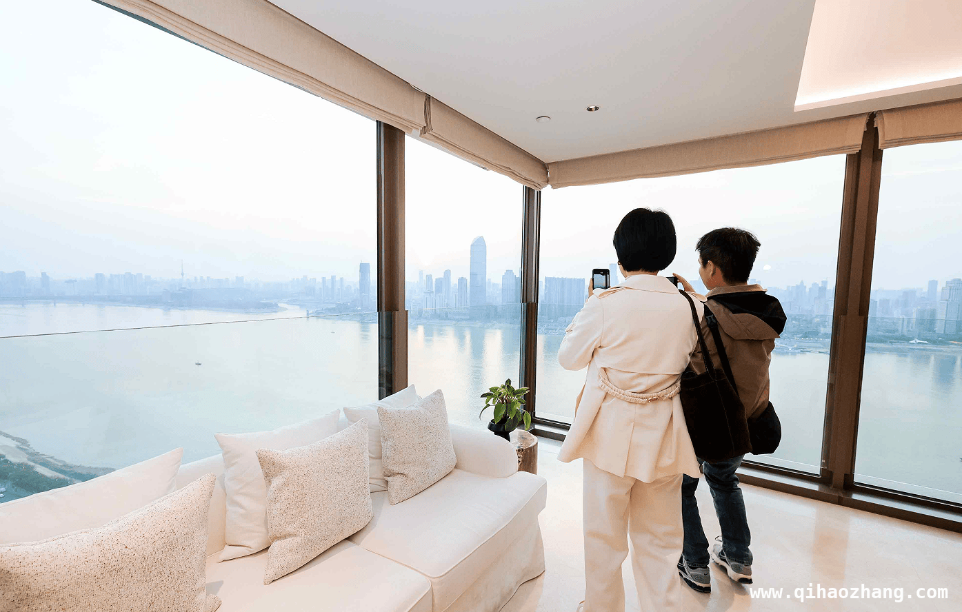 联投置业武汉行：云端样板房重构长江天际线 联投置业：以360°好房体系，构筑全龄乐养生活