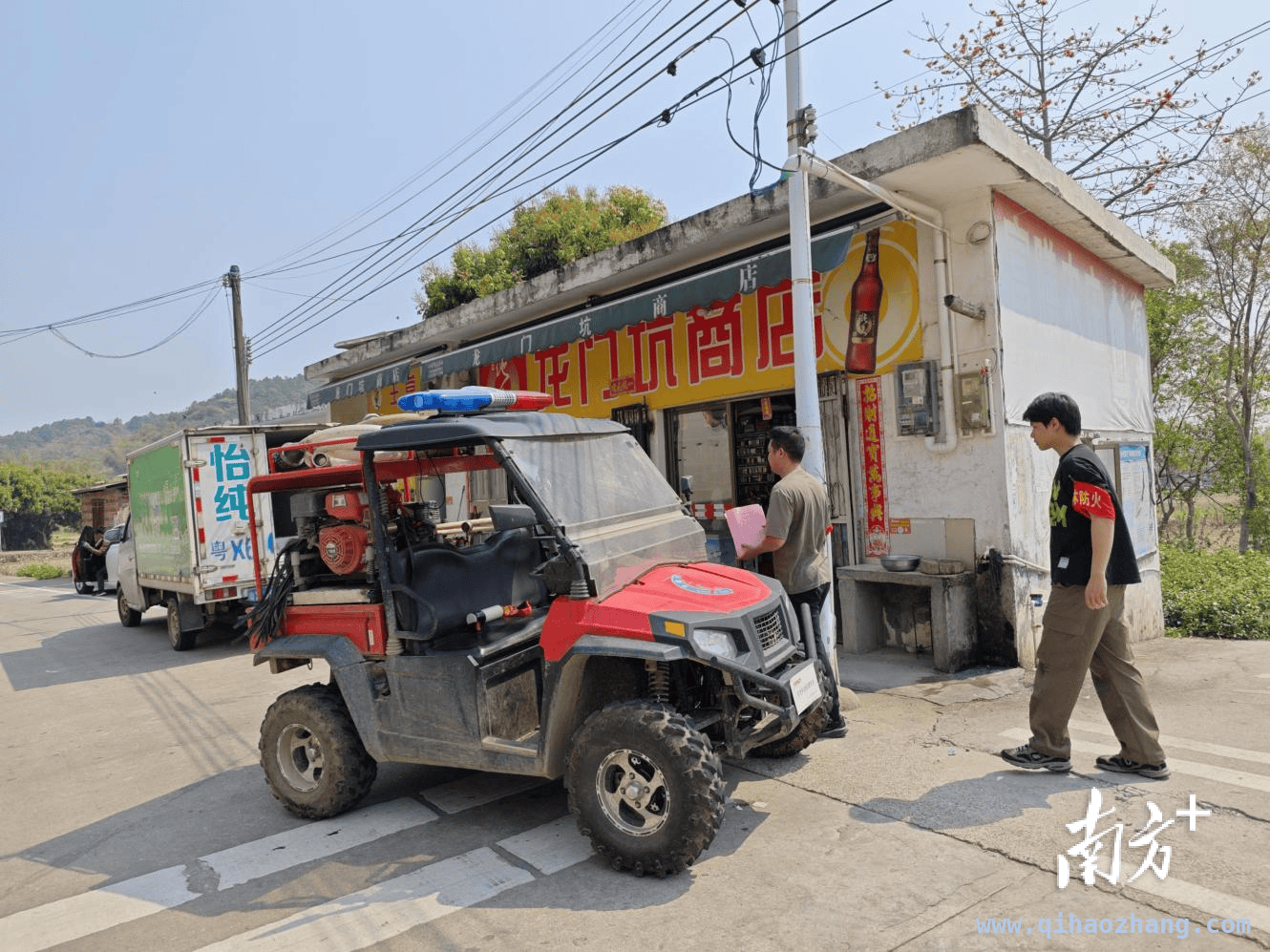 源潭镇全力推进清明森林防火工作，守护群众安全，源潭镇清明森林防火：措施升级，观念入心