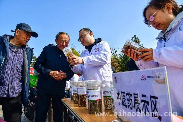 山东平阴：中医药春令养生服务季活动焕新健康活力 平阴县卫健局组织活动，让中医药春令养生走进生活