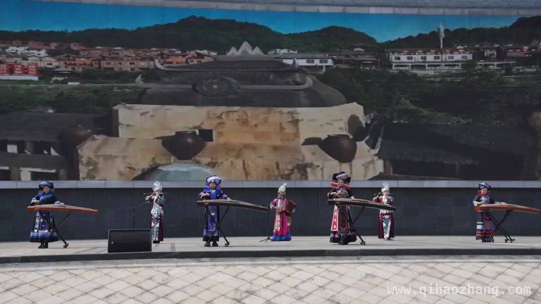 2025年“广西三月三·法治伴你行”普法活动在南丹盛大启动 “法治三月三”活动在南丹起航，深入推进民族法治宣传