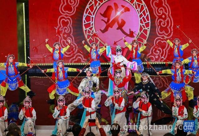 嘉亭荟商圈，“城市美育日”主会场开启群众文艺百团汇演！ “城市美育日”来袭，上海市民文化节百团汇演精彩开场！