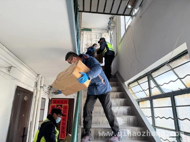 半月攻坚！长桥三村楼顶违章堆物整治胜利完成 基层治理显成效：长桥三村楼顶堆物问题完美解决