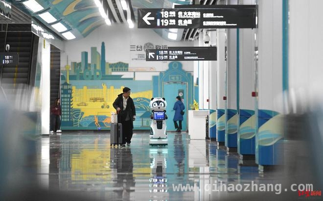成都世运会巡回赛：科技之光照耀未来之旅，成都世运会巡回赛：“成都造”科技闪耀赛场内外