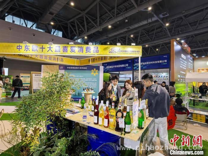 户外露营展在杭举办，见证“泛户外”消费新趋势 杭州国际户外露营展：多样商品引全球目光