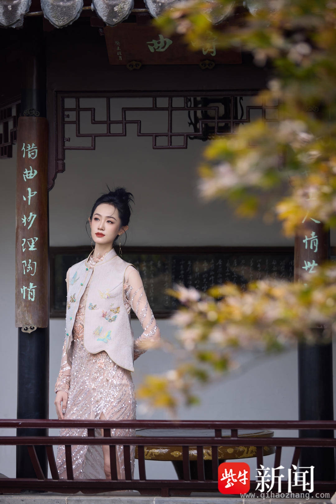 “双遗”联名，看香云纱与宋锦如何在时尚界大放异彩 香云纱宋锦深度合作，奏响国潮文化复兴最强音