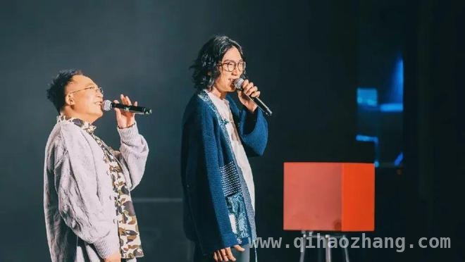 农夫“补课”演唱会：无固定歌单，观众成选歌主角，农夫演唱会串烧狂欢，未来或有栋笃笑惊喜