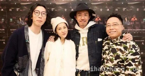 农夫“补课”演唱会：无固定歌单，观众成选歌主角，农夫演唱会串烧狂欢，未来或有栋笃笑惊喜