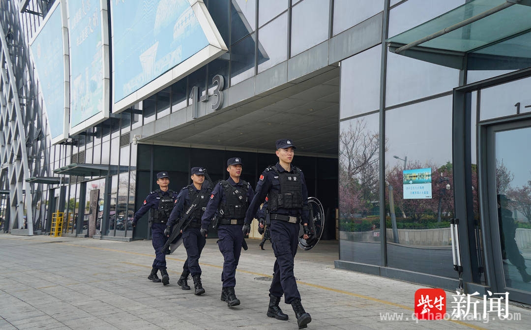 东海巡特警：守护水晶产业，温暖群众心间