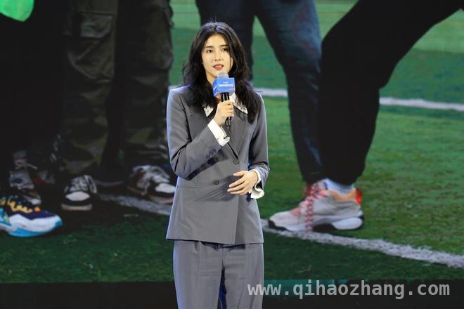 从女足门将到公益使者：赵丽娜在网媒论坛的暖心分享
