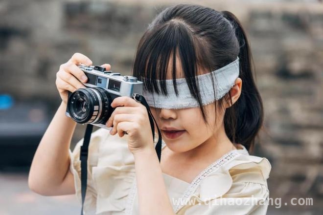 再见，也许不再见：以乡村振兴为背景，书写人性的光辉篇章