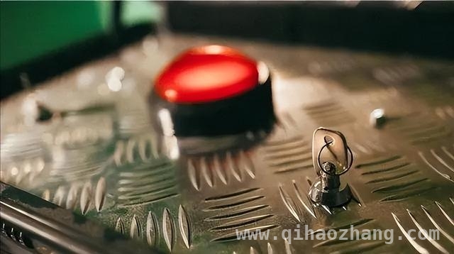 深度剖析：中美俄军事王牌力量对比，中美俄军事角逐：谁的底牌更胜一筹？