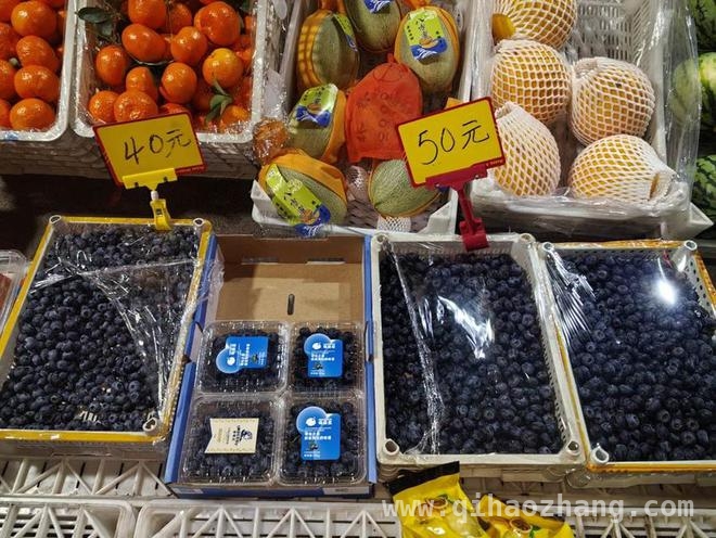 国产蓝莓崛起，济南蓝莓市场价格大洗牌！，蓝莓价格大跳水，济南市场全揭秘！