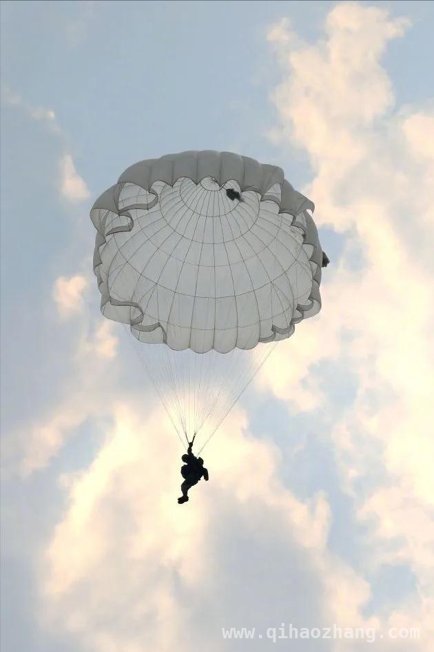 王伟：用生命捍卫海空，24年精神永不磨灭，24年过去，我们终于读懂“81192”最后的告白
