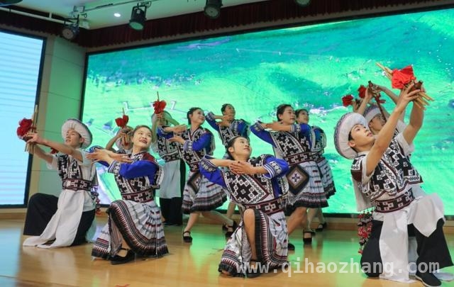 “沪滇山海情”：民族歌舞为孤独与老人点亮希望 从乌蒙大地到上海闵行，一场温暖的公益之约