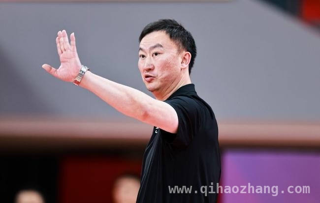 刘维伟出轨风波升级，赛场内外悬念丛生！，刘维伟出轨事件发酵，浙江男篮倡议背后藏何玄机？
