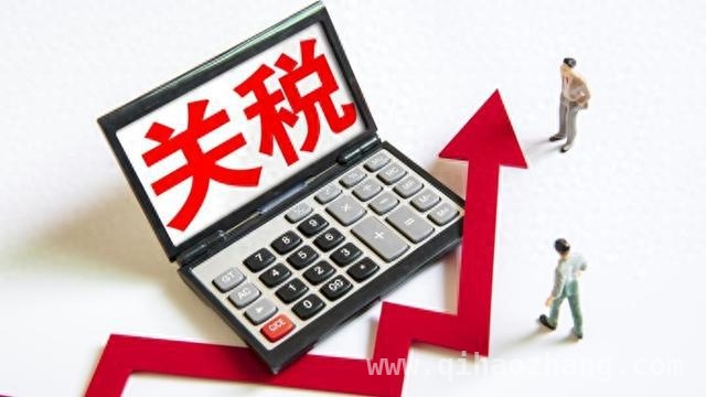 特朗普关税风暴：全球经济的“定时炸弹”，特朗普关税执念：政治闹剧背后的经济危机